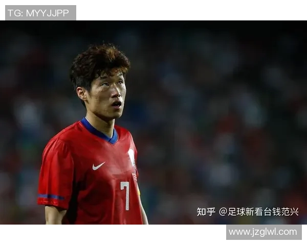 中韩足球首位球星崛起之路:从草根到亚洲舞台的传奇历程 中韩足球首位球星崛起之路:从草根到亚洲舞台的传奇历程