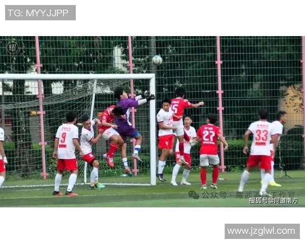 桂林足球球星排行榜前十名解析与球员风采展示 桂林足球球星排行榜前十名解析与球员风采展示